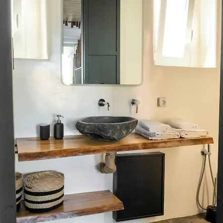 Mykonos Dot Art Homes * Áno Merá