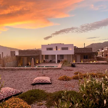 Mykonos Dot Art Homes Άνω Μερά